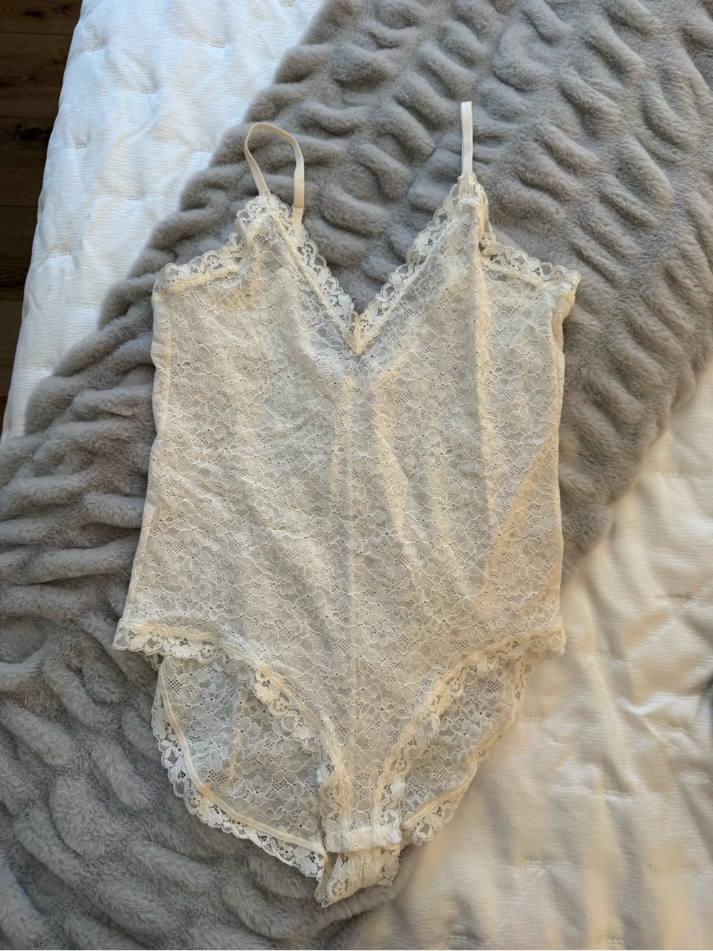 Old Navy Cream Lace Top with Floral Crochet
